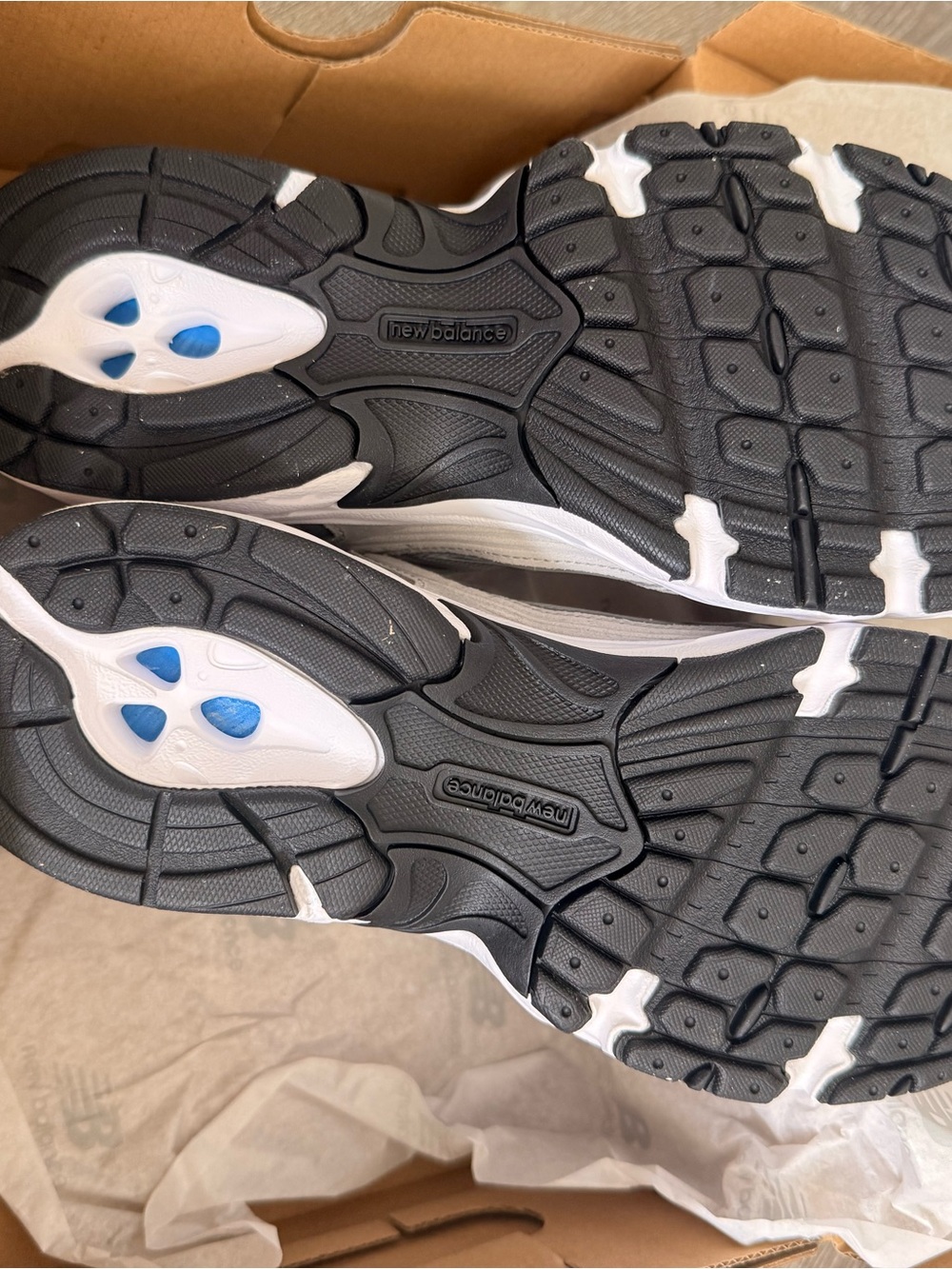 New Balance 530 Light Gray and White Athletic Sneakers - Picture 4 of 5